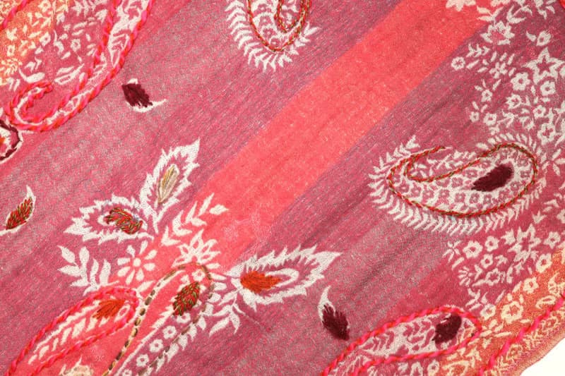 【畢業禮物】喀什米爾水煮羊毛手工刺繡圍巾披肩粉桃紫橘腰果花