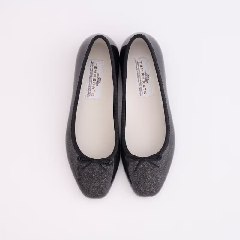 EMMA GLITTER (BLACK) PVC SQUARE TOE FLATS / RAIN SHOES スクエアトゥ パンプス