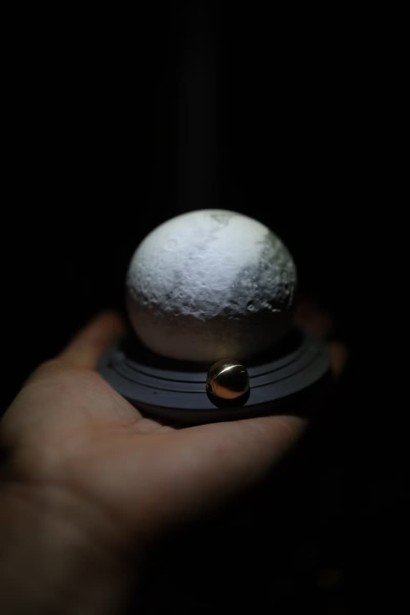 MUDLAB 星際月球水泥擴香座 / 線香座