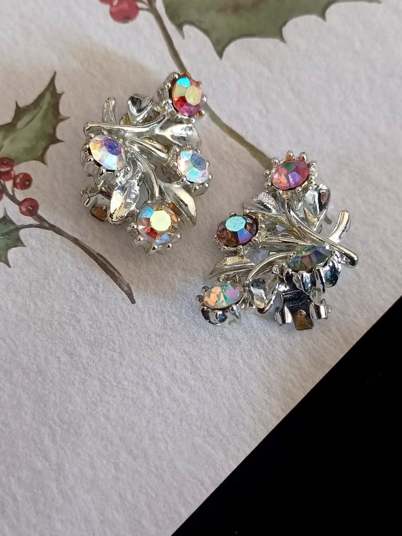 vintage jewelry 儷人銀色極光萊茵花卉 夾式耳環