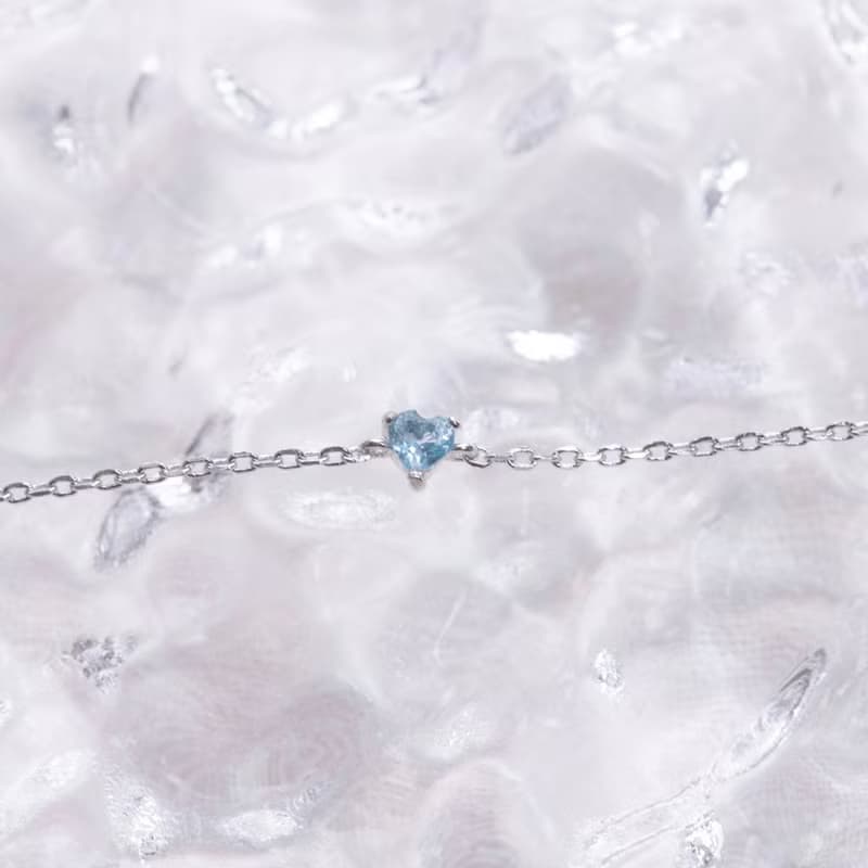 藍托帕石925純銀心形寶石爪鑲手鍊
