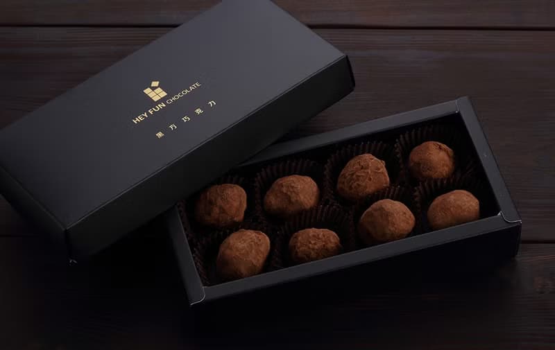 草莓藏心巧克力【黑方巧克力】