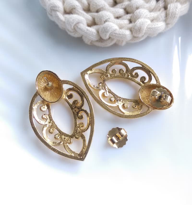 Vintage Jewelry 西洋古董飾品 AVON 金色調 簍空 優美 針式耳環