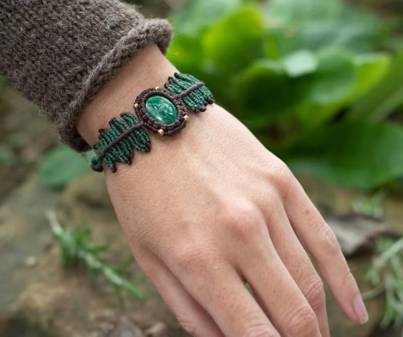 Forest Needle Charm Bracelet, malachite bracelet, macrame jewelry