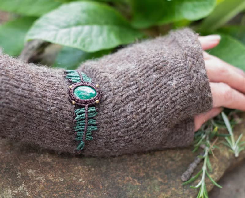 Forest Needle Charm Bracelet, malachite bracelet, macrame jewelry