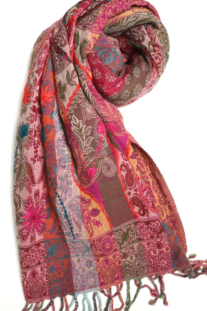 【畢業禮物】喀什米爾水煮羊毛手工刺繡圍巾披肩粉桃紫橘暗花藤