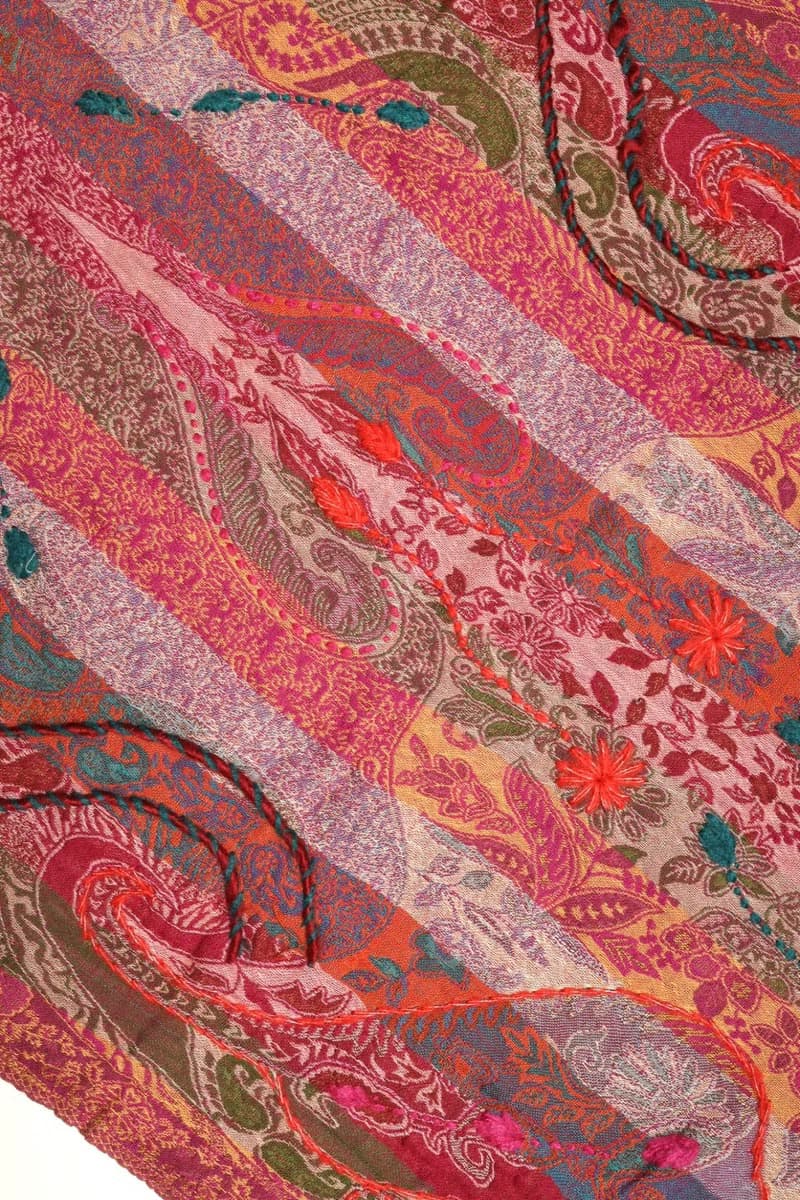 【畢業禮物】喀什米爾水煮羊毛手工刺繡圍巾披肩粉桃紫橘暗花藤