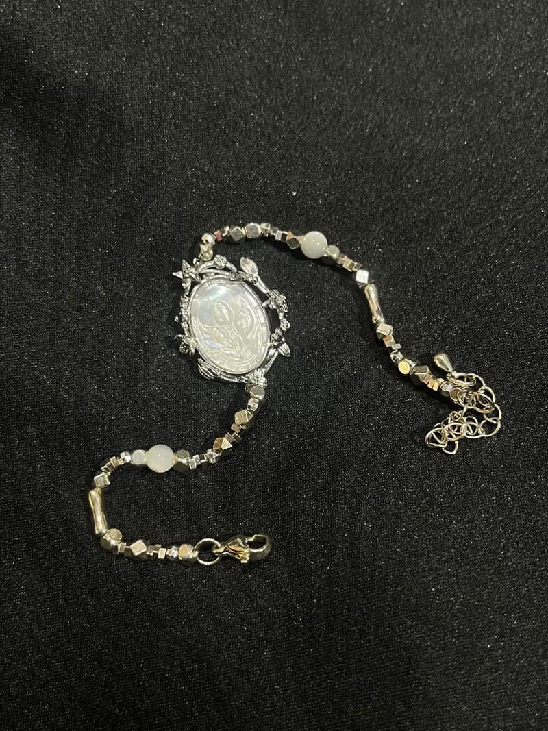 入門。天然貝母 珍珠 白蝶貝 琉璃 黑膽石 手鍊 蝴蝶結 串珠 手