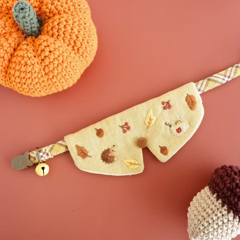 Autumn Hand embroidery collar set, free bell, Cat Collar, Breakaway cat collar