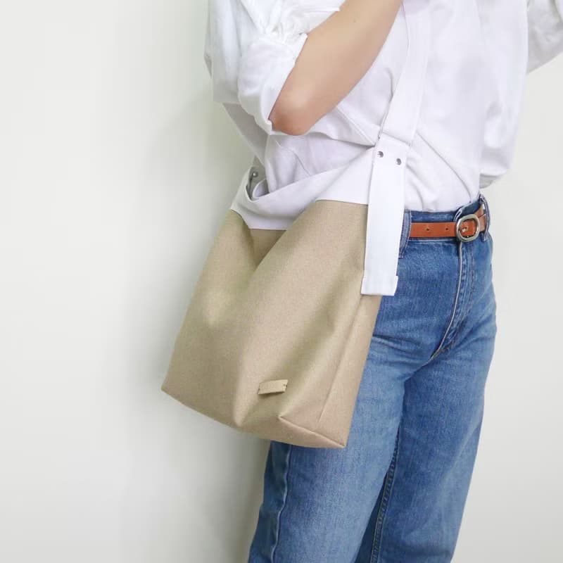 文青拼色 大容量輕量隨性肩背 斜跨包 LAZY BAG  #82水洗淺褐色