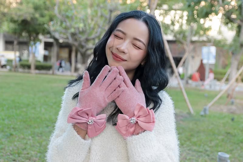 unni花飛蝶舞羊毛手套(禦寒.保暖.觸屏) 刷毛 擋風 gloves 羊毛