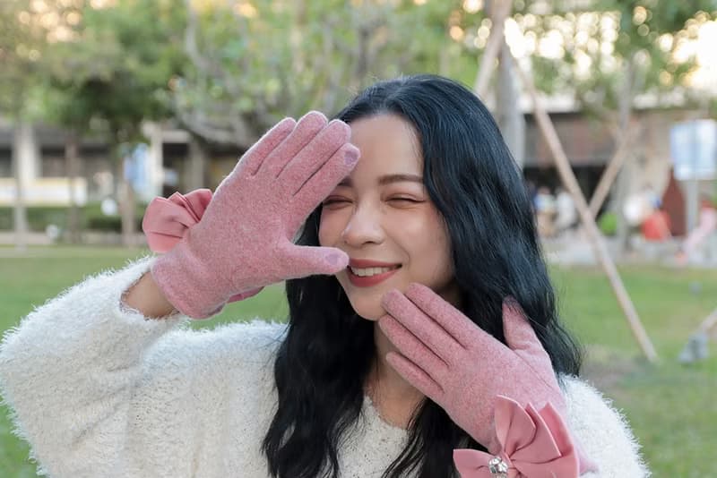 unni花飛蝶舞羊毛手套(禦寒.保暖.觸屏) 刷毛 擋風 gloves 羊毛