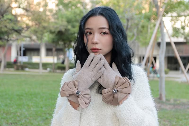 unni花飛蝶舞羊毛手套(禦寒.保暖.觸屏) 刷毛 擋風 gloves 羊毛