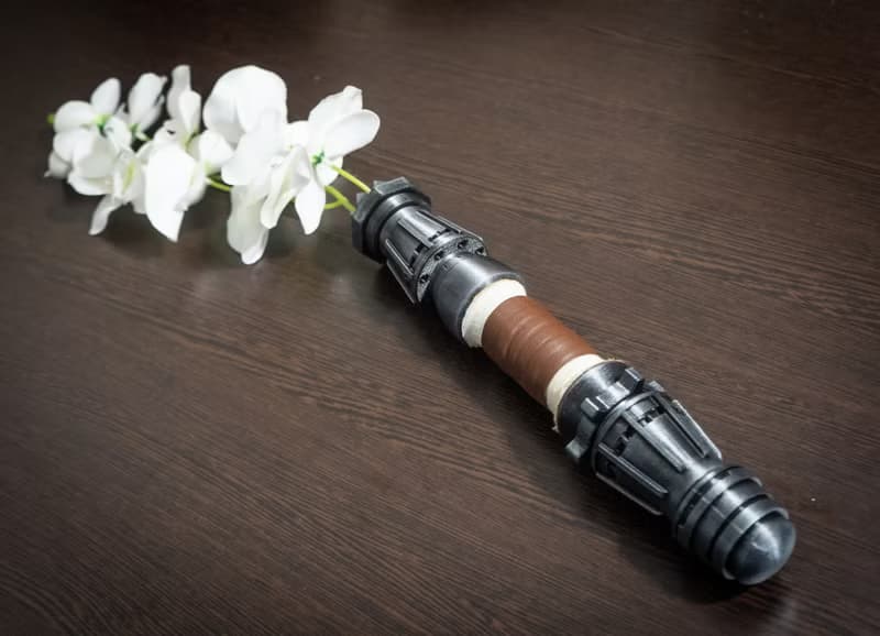 Wedding bouquet holder inspired by Rey's lightsaber hilt