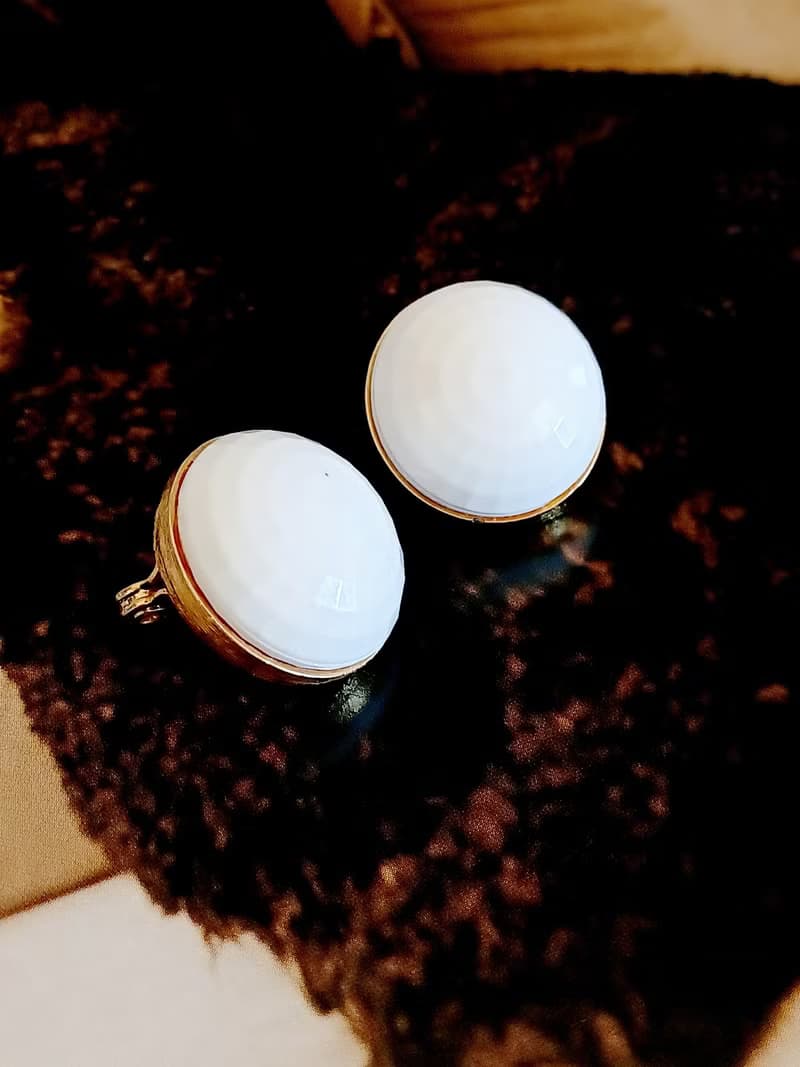 vintage jewelry  Monet 半球形立體格紋賽珞珞 夾式耳環