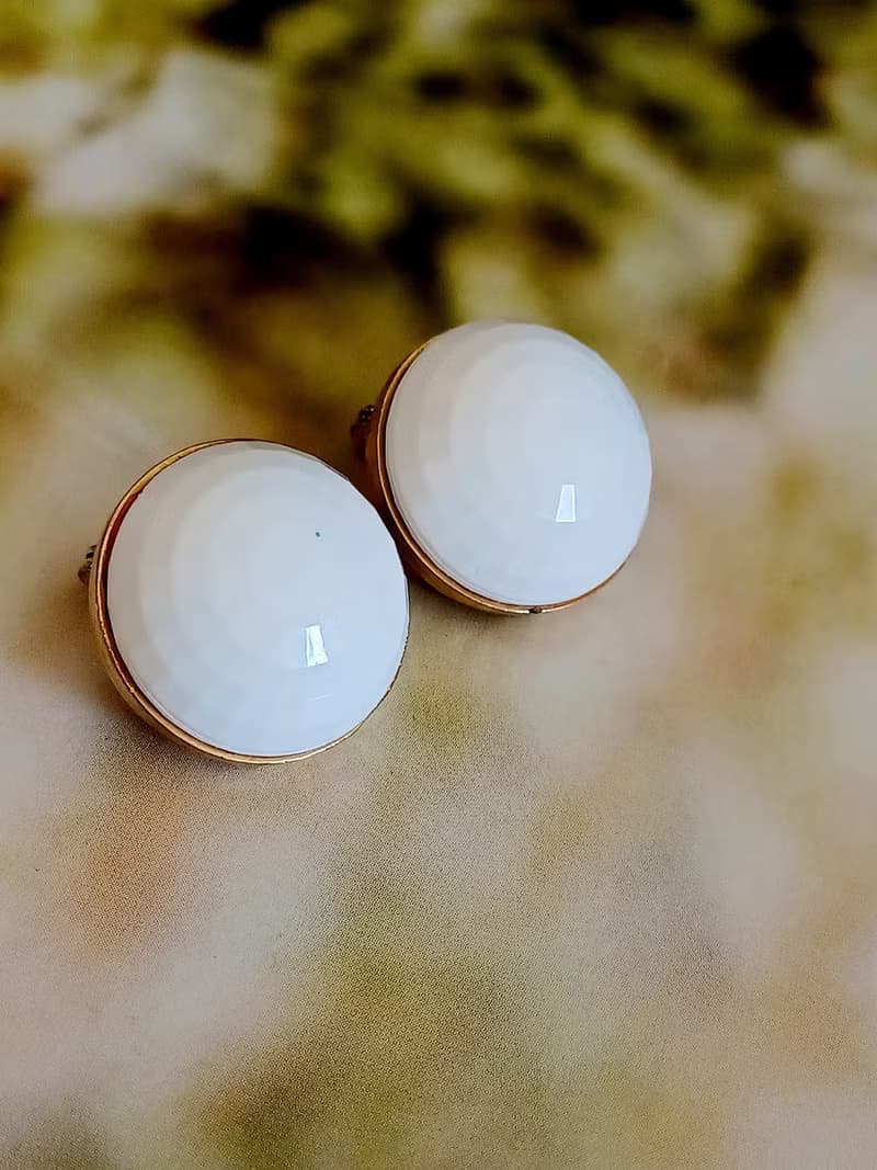 vintage jewelry  Monet 半球形立體格紋賽珞珞 夾式耳環