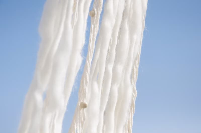 情人節禮物 母親節禮物 生日禮物 民族風 boho 手工編織棉麻彩虹色捕夢網吊飾dream Cather / 手工蕾絲捕夢網- 花朵蕾絲羊毛氈彩虹色系30cm 