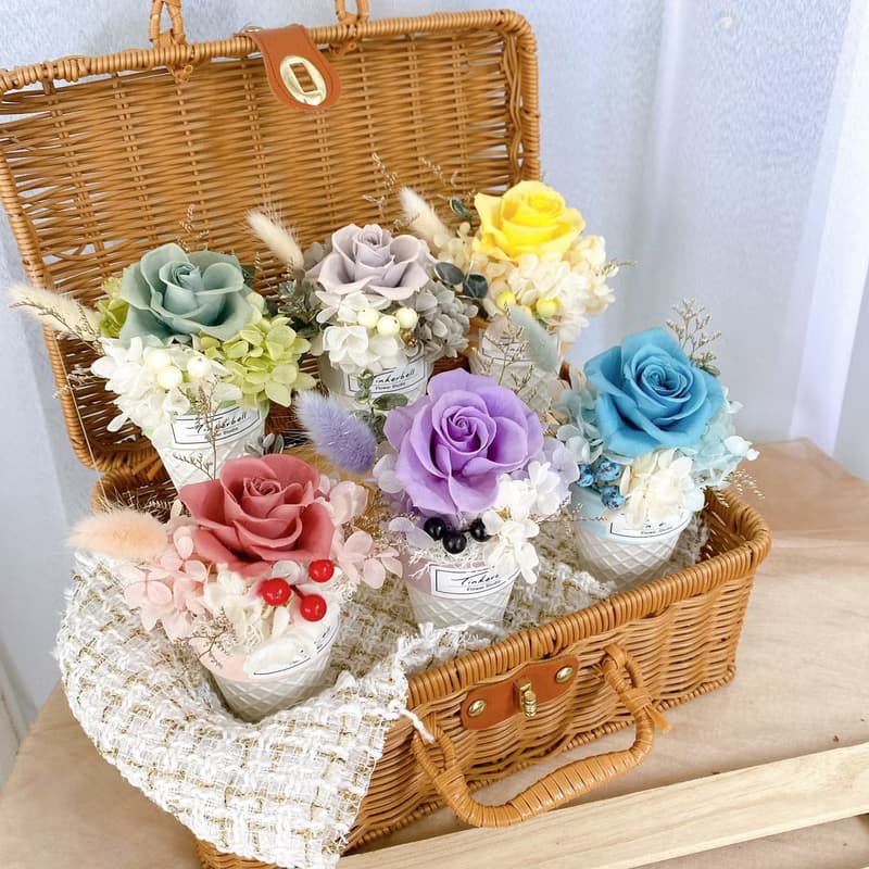 夏日美好 冰淇淋小桌花  乾燥花 永生花 朋友送禮 辦公桌花