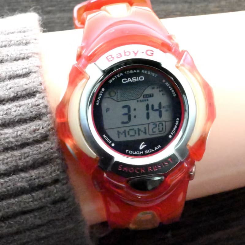 送料無料 Casio カシオ Baby-G 女性用 ソーラー腕時計 Tough Solar BGX-220 Red Digital Watch 古董錶 手錶