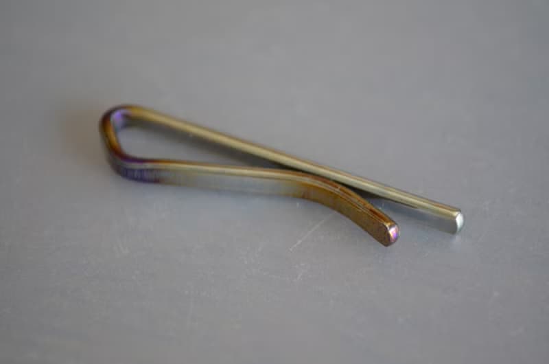 Titanium tie bar・純チタンネクタイピン・荒し鎚目２