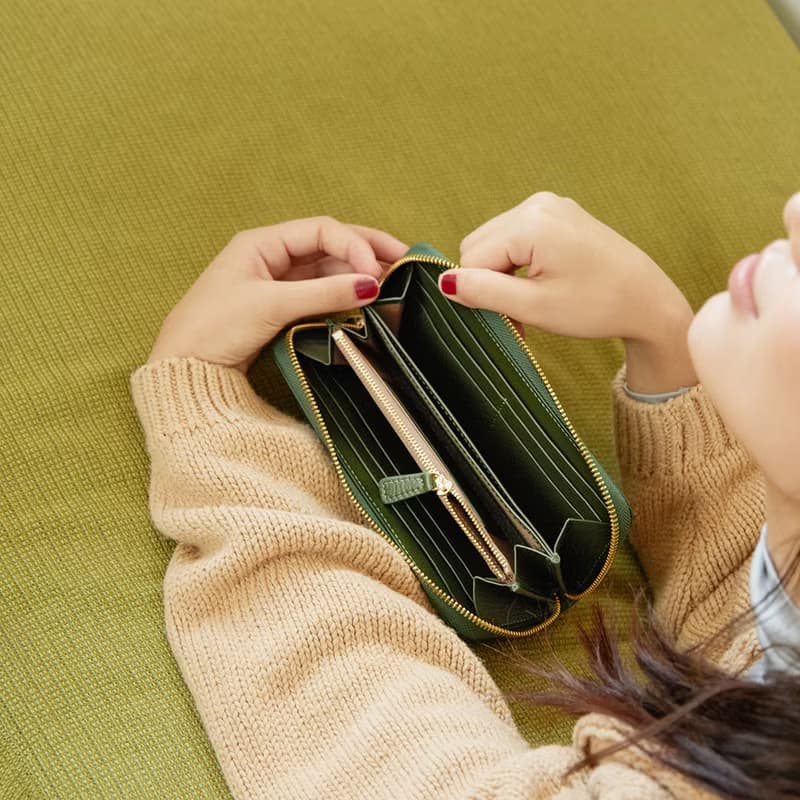 DOLLAR (Green) : Zip around long wallet, cow leather, Dark green wallet