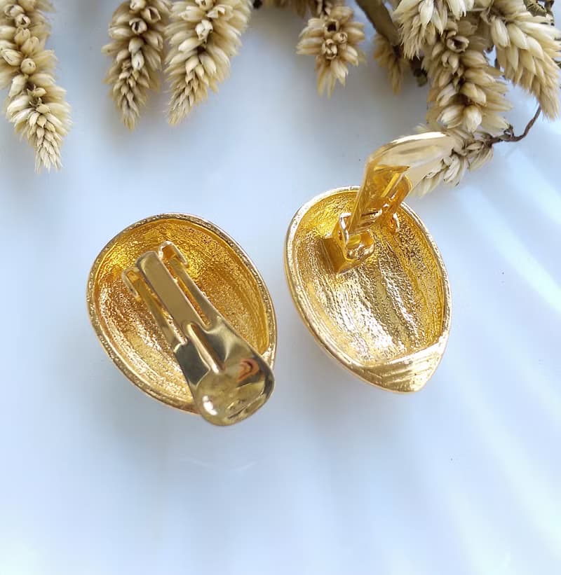 Vintage Jewelry 西洋古董飾品 花苞造型 奶白琺瑯 夾式耳環