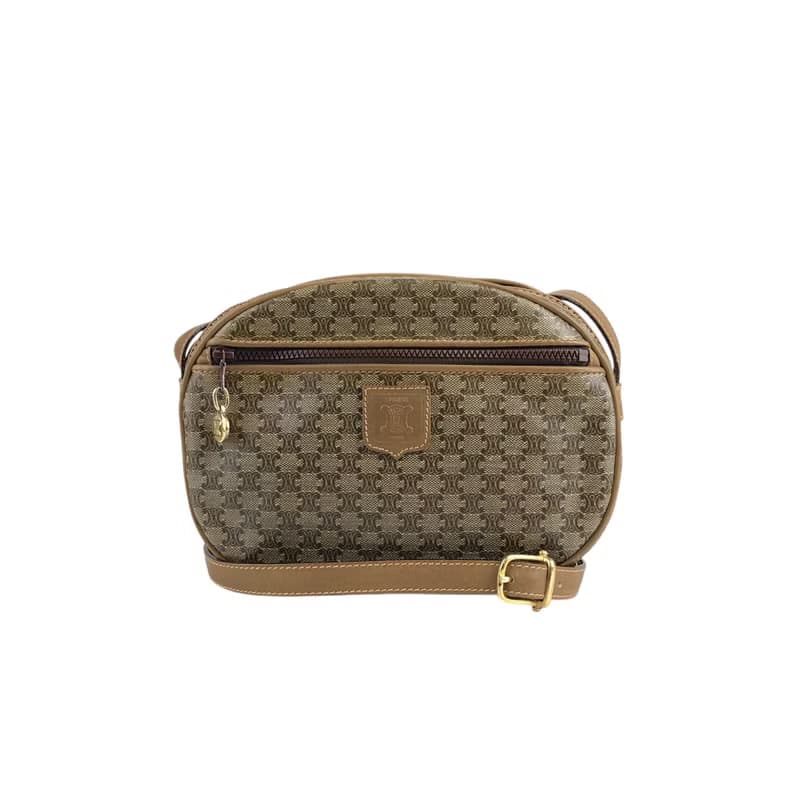 【 日本直送　名牌中古包 】CELINE セリーヌ マカダム ショルダーバッグ ベージュ ブラゾン型押し vintage ヴィンテージ オールド 72hdhd