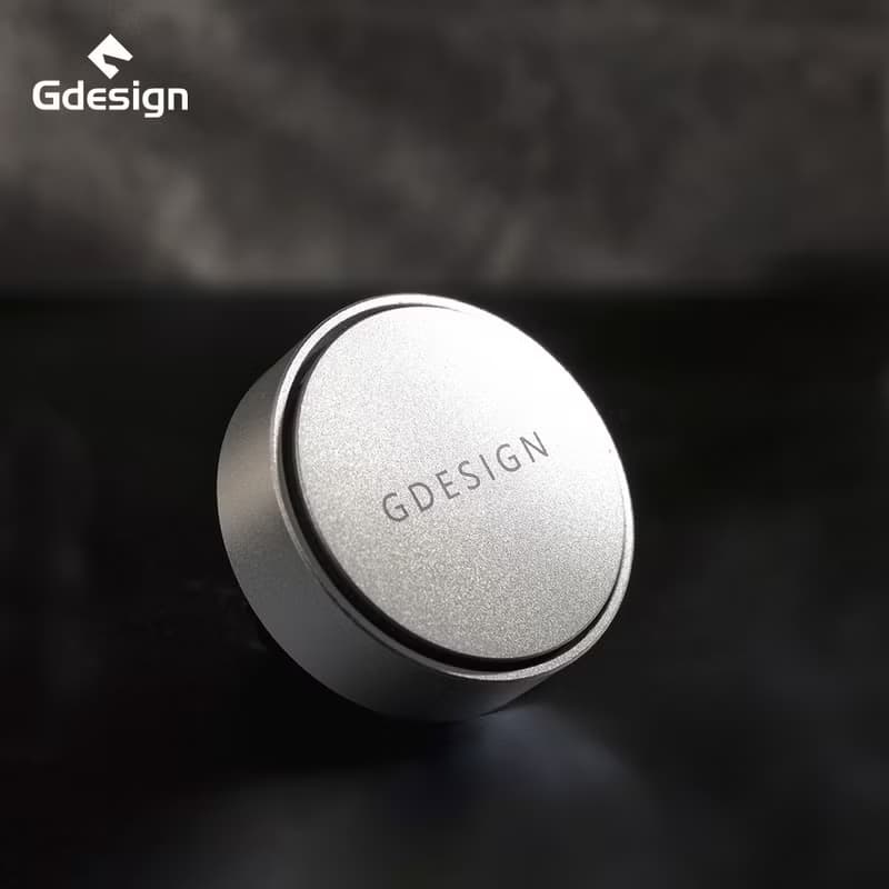 Gdesign 經典款鋁合金車用擴香-LOGO款 (商品尺寸直徑:4CM)