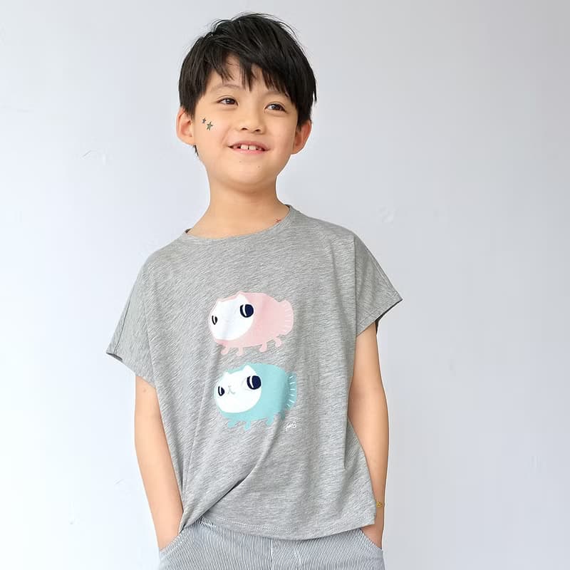 Kids Elio魚喵散步/兒童純棉Tshirt 落肩款 灰-中性版