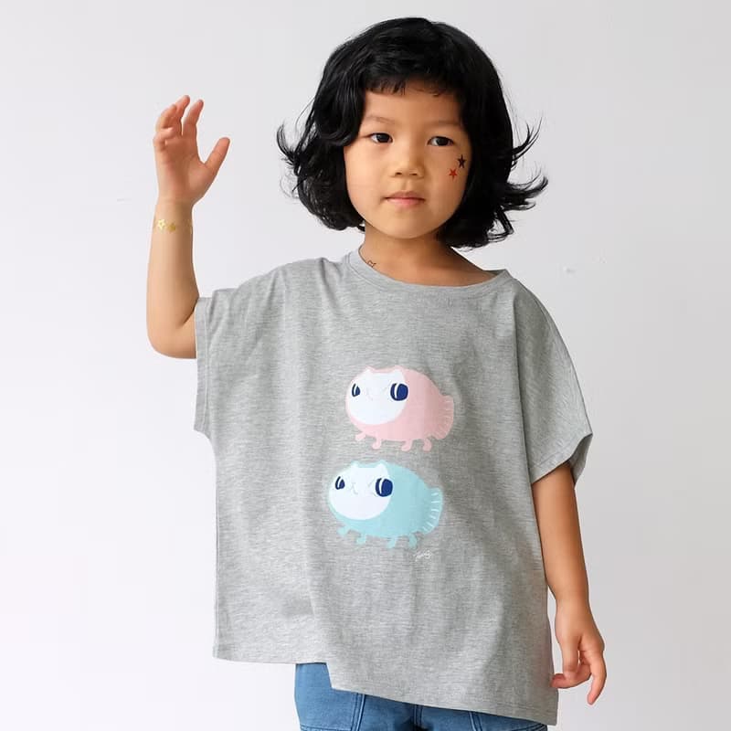 Kids Elio魚喵散步/兒童純棉Tshirt 落肩款 灰-中性版