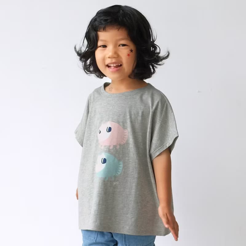 Kids Elio魚喵散步/兒童純棉Tshirt 落肩款 灰-中性版