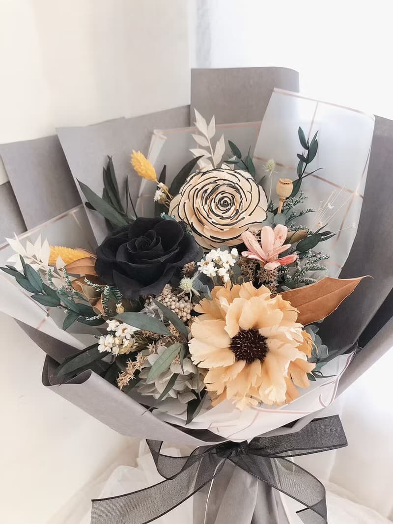 永生花 永生玫瑰花 黑色玫瑰 向日葵畢業花束 畢業禮物 太陽花