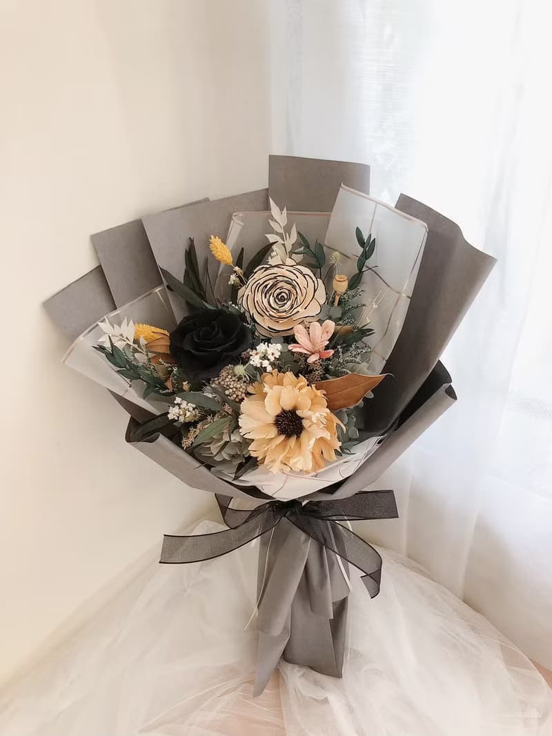 永生花 永生玫瑰花 黑色玫瑰 向日葵畢業花束 畢業禮物 太陽花
