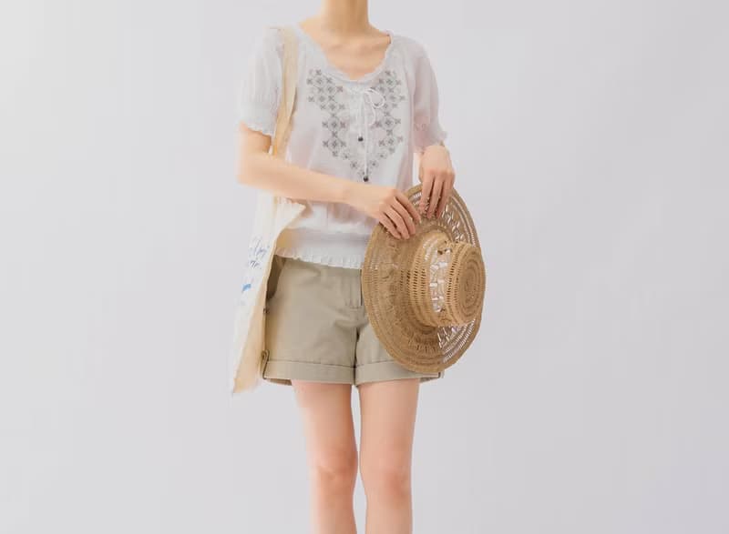 法式復古 波西米亞嬉皮流浪少女 刺繡縮褶棉質小衫