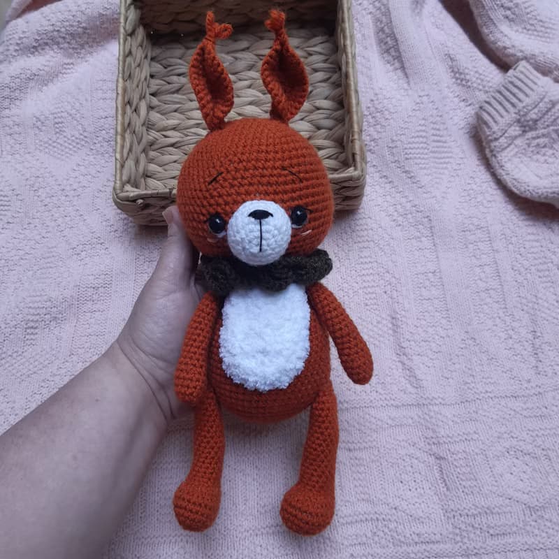 Hand crochet Squirrel with acorn Stuffed toys Animal toy Plush toys Amigurumi