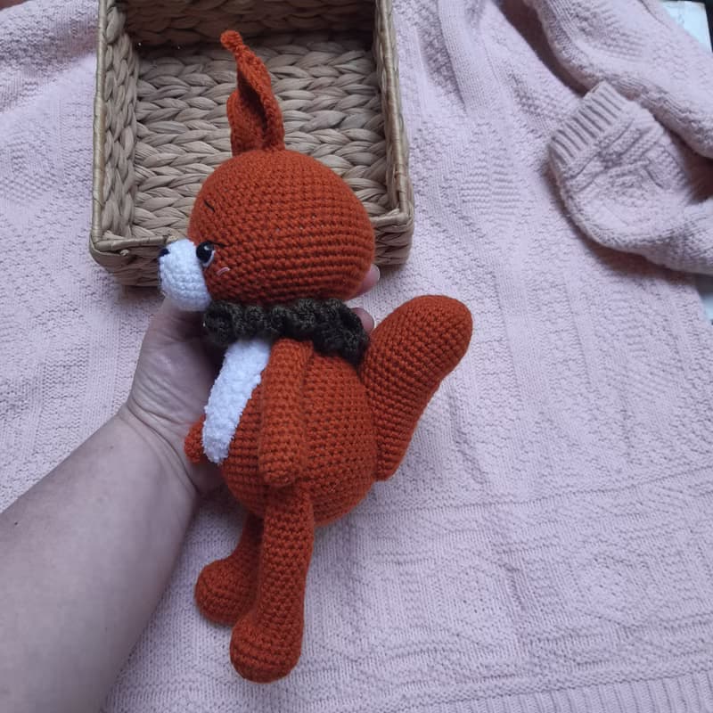 Hand crochet Squirrel with acorn Stuffed toys Animal toy Plush toys Amigurumi