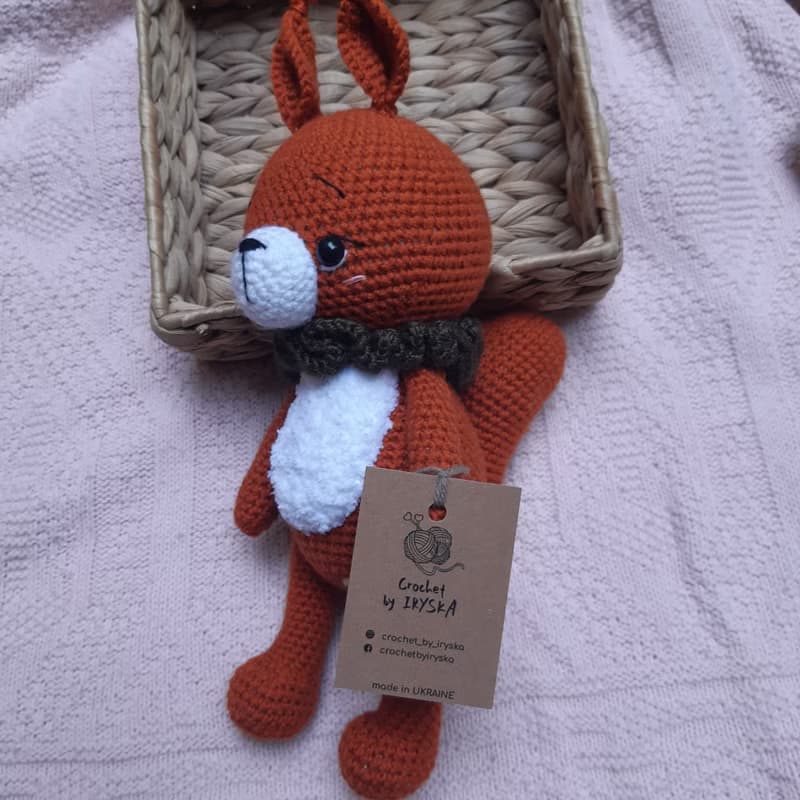 Hand crochet Squirrel with acorn Stuffed toys Animal toy Plush toys Amigurumi