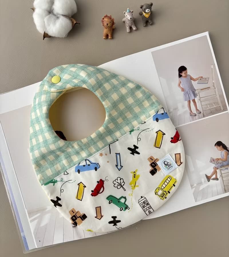 圍兜兜 新生兒禮 彌月禮  口水巾 彩色小汽車
