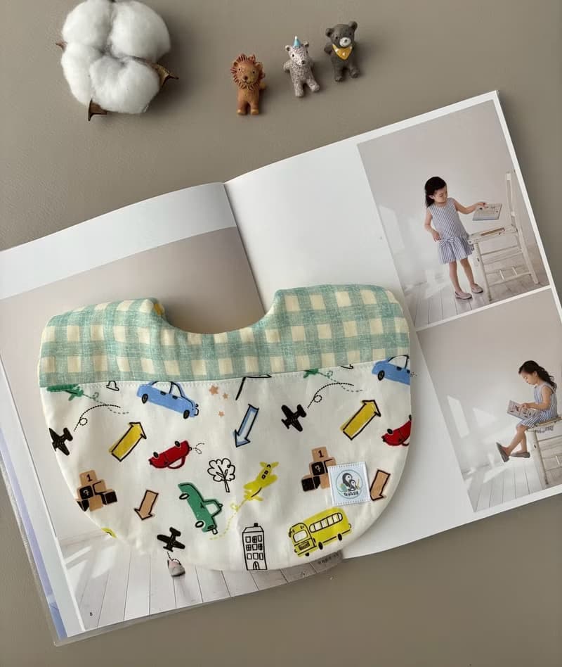 圍兜兜 新生兒禮 彌月禮  口水巾 彩色小汽車