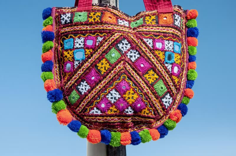 手工刺繡斜背包 民族風包 側背包 肩背包 手工包 刺繡包-沙漠藤蔓