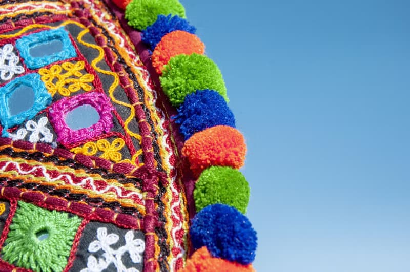 手工刺繡斜背包 民族風包 側背包 肩背包 手工包 刺繡包-沙漠藤蔓