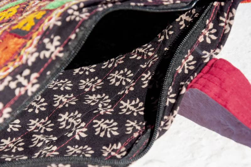 手工刺繡斜背包 民族風包 側背包 肩背包 手工包 刺繡包-沙漠藤蔓