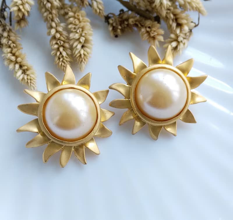 Vintage Jewelry 西洋古董飾品 金太陽 仿珠 夾式耳環