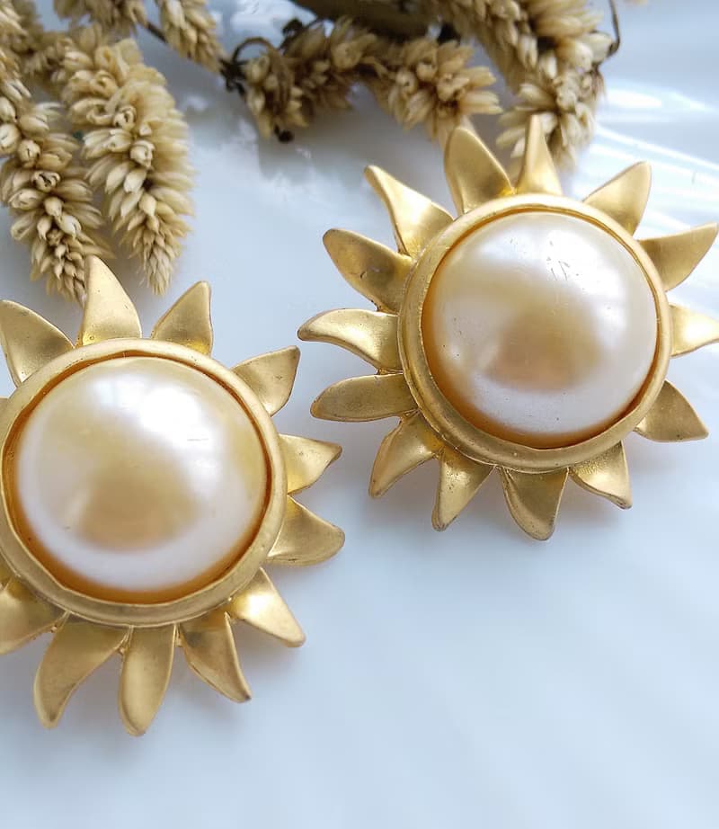 Vintage Jewelry 西洋古董飾品 金太陽 仿珠 夾式耳環