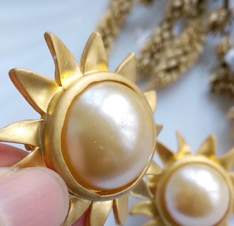 Vintage Jewelry 西洋古董飾品 金太陽 仿珠 夾式耳環