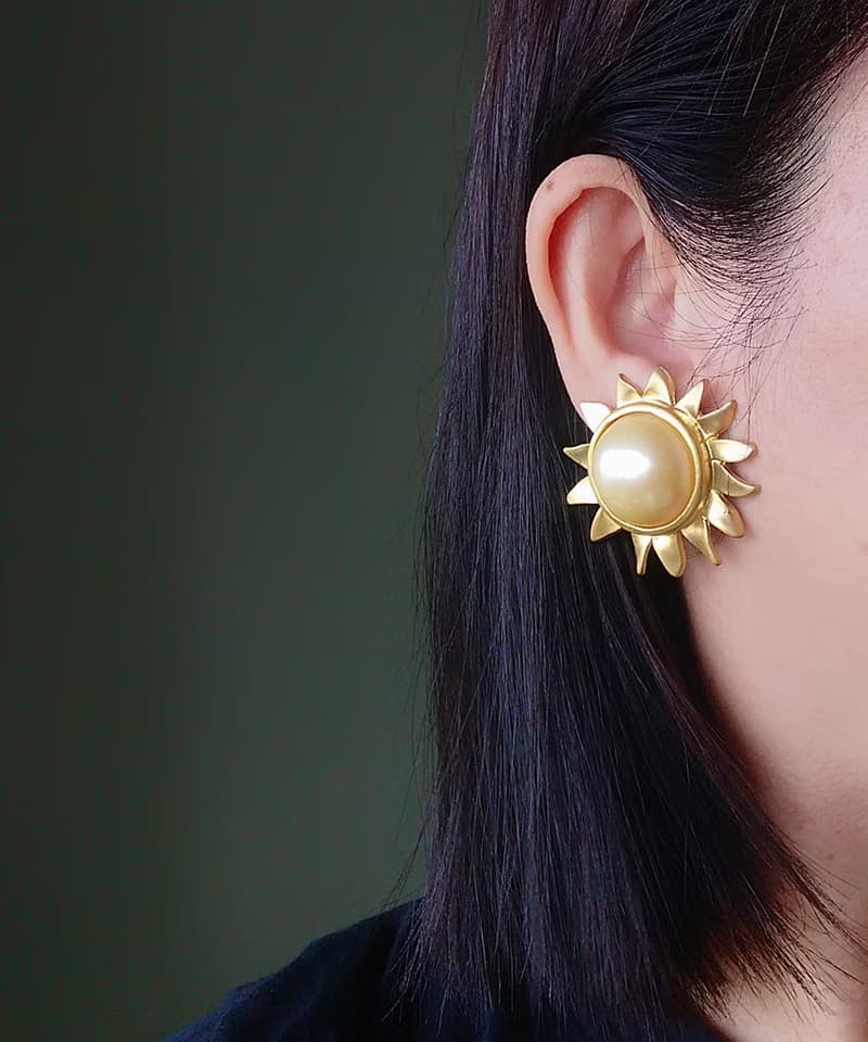 Vintage Jewelry 西洋古董飾品 金太陽 仿珠 夾式耳環