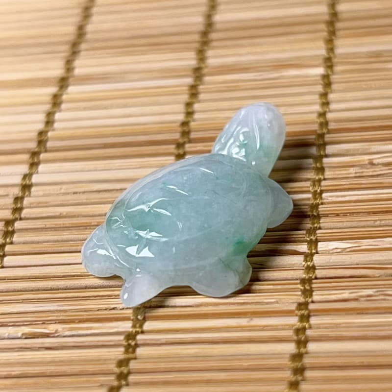 【吉祥‧長壽】飄花翡翠烏龜 | 天然緬甸A貨翡翠 | 送禮