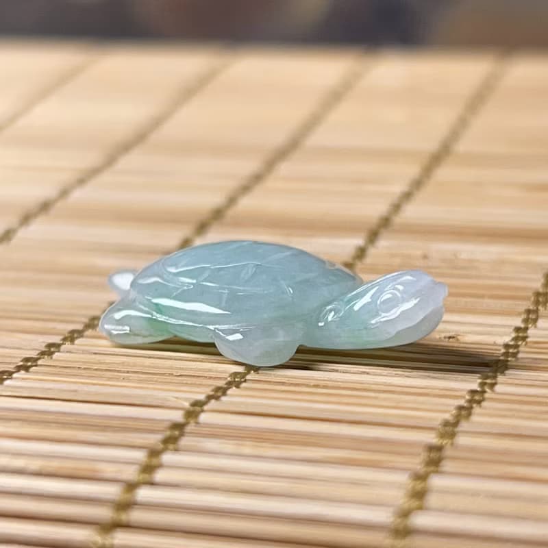 【吉祥‧長壽】飄花翡翠烏龜 | 天然緬甸A貨翡翠 | 送禮