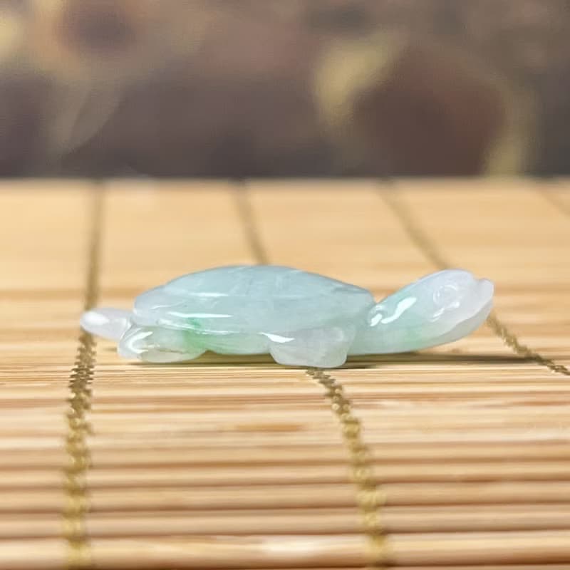 【吉祥‧長壽】飄花翡翠烏龜 | 天然緬甸A貨翡翠 | 送禮
