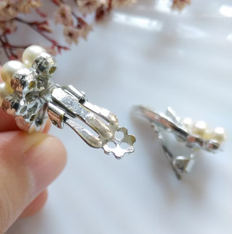 【西洋古董飾品 】銀色調 氣質 珠鑽 夾式耳環